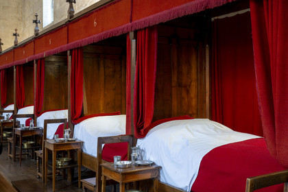 France, Cote d'Or, Beaune, area listed as World Heritage by UNESCO, Hospices de Beaune, Hotel Dieu, the Great Hall of the Poor and its curtained beds
