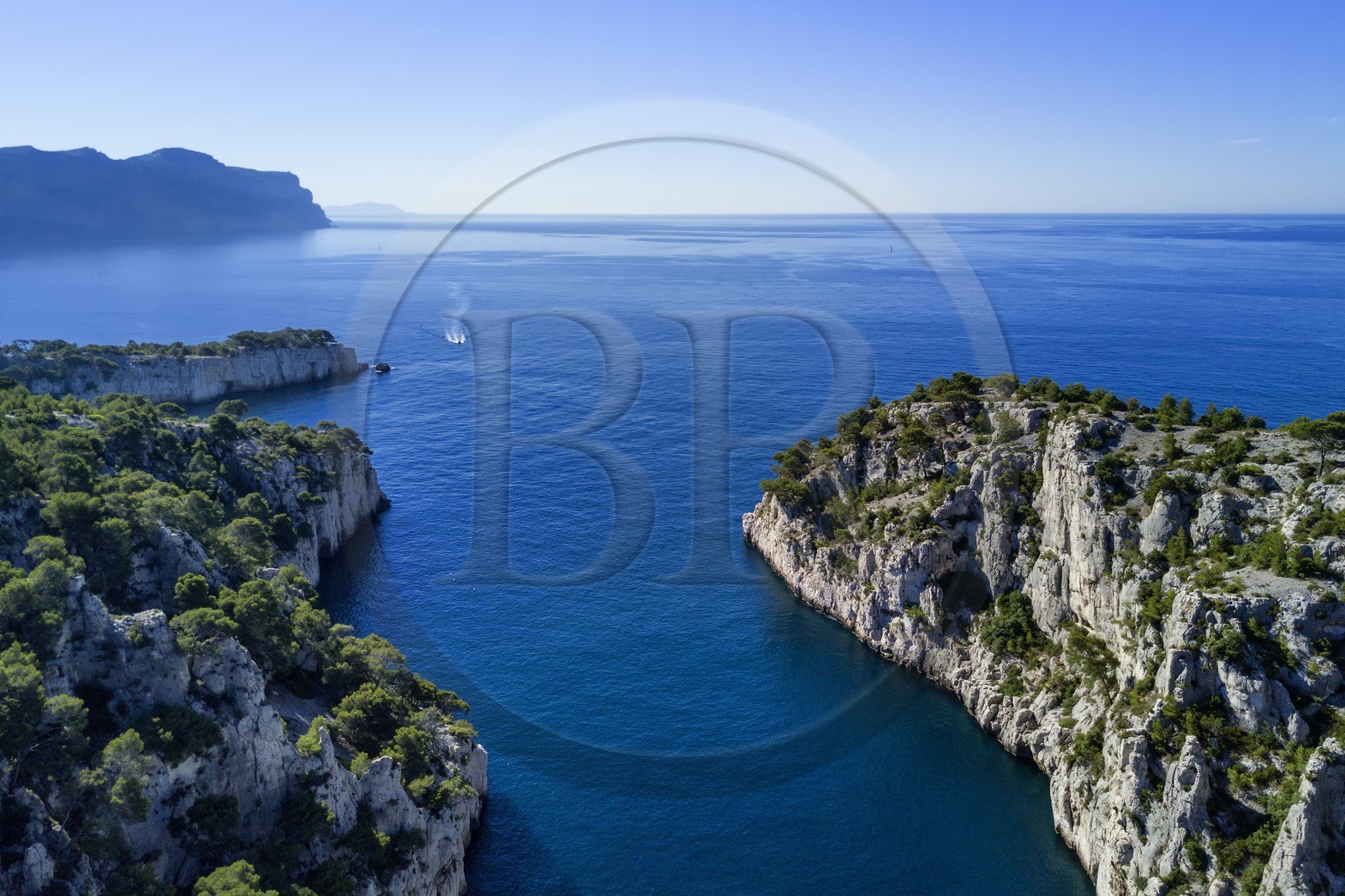 France, Bouches-du-Rhône (13), Marseille, Parc national des Calanques, Calanque d'En-Vau (demande d'autorisation nécessaire avant publication)
