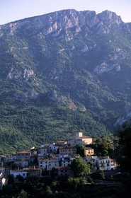 France, Aude (11), village de Duilhac-sous-Peyrepertuse