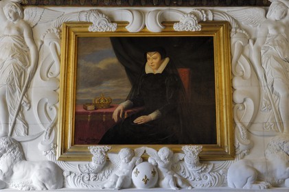 France, Indre et Loire, Chateau de Chenonceau, fireplace in Diane de Poitier's bedroom, Catherine de Médicis portrait