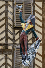 France, Yonne (89), Auxerre,  place Charles Surrugue, la statue de Cadet Roussel