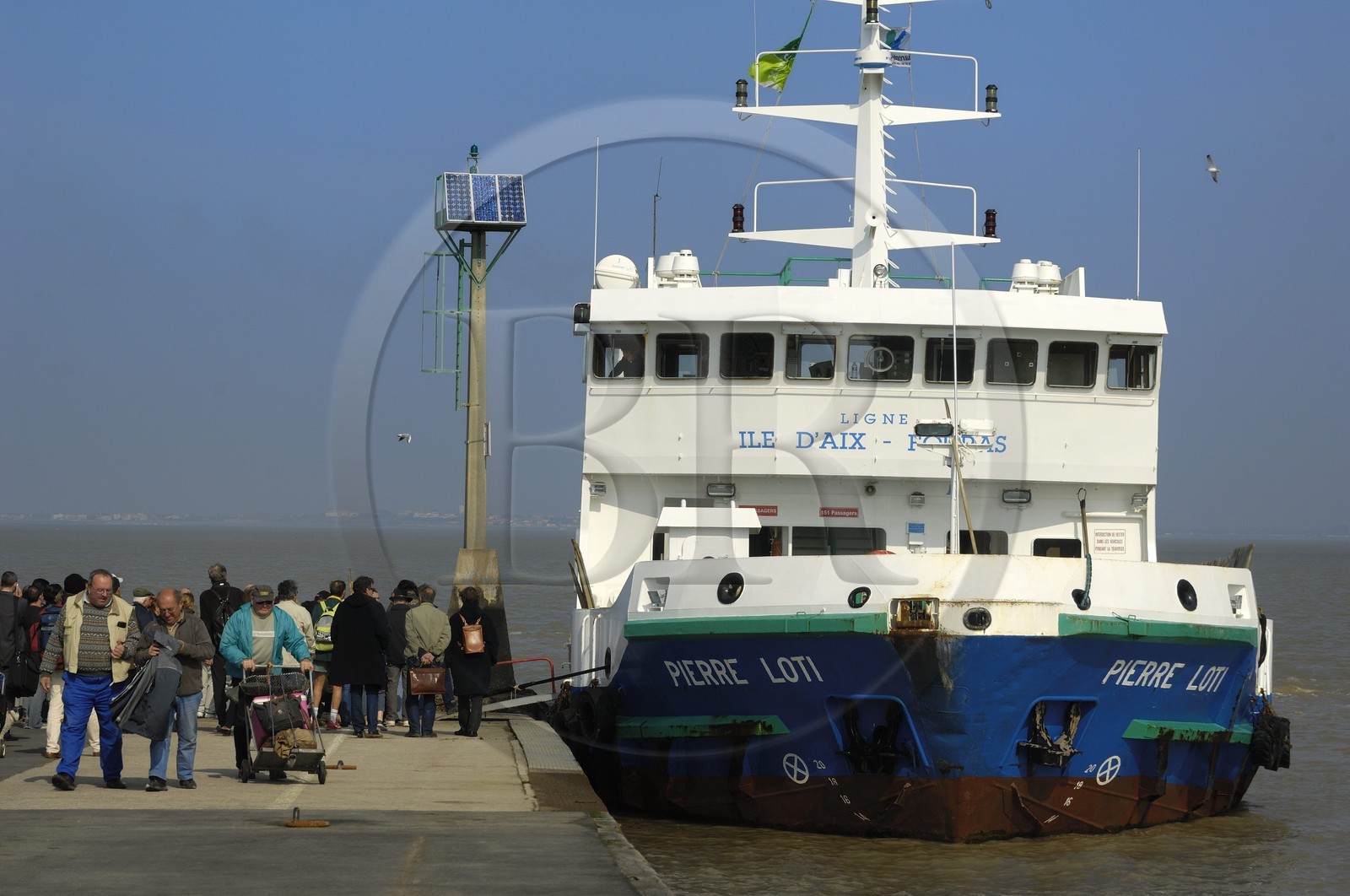 France, Charente-Maritime (17), Ile d'Aix, un des deux ferry reliant l'île au continent