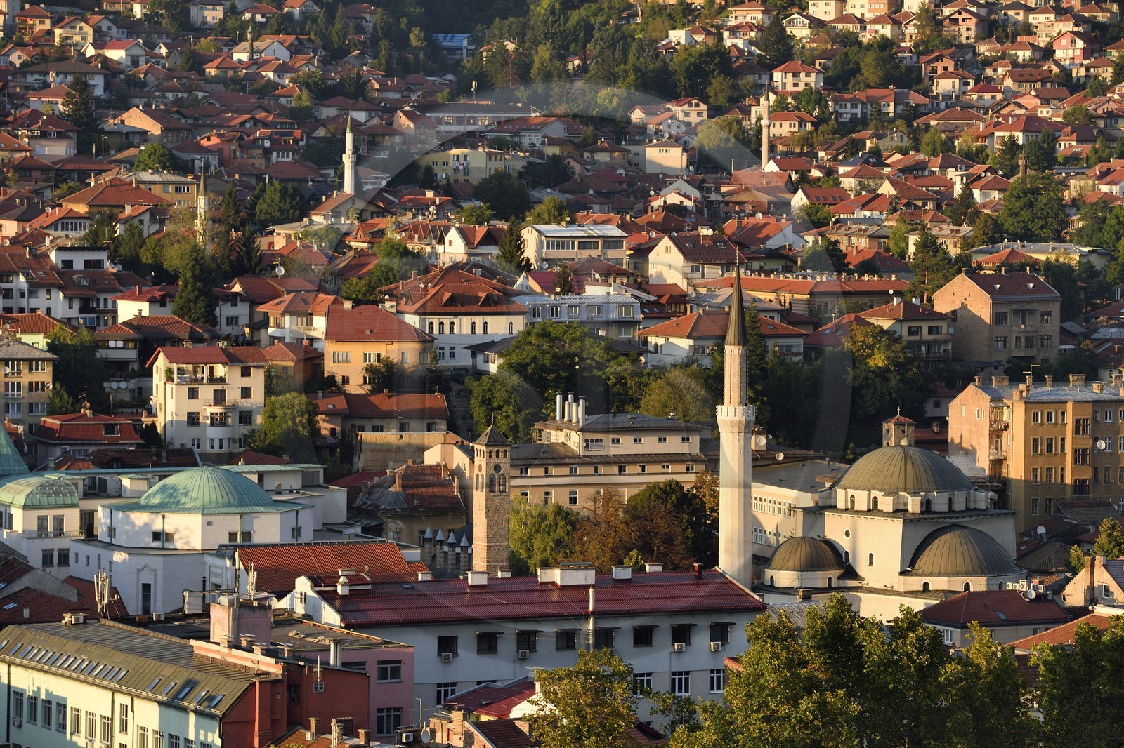 Bosnia and Herzegovina, Sarajevo, Bascarsija district in the old town, the Gazi Husrev-bey Mosque (Gazi Husrev-begova Dzamija in bosnian) and the Clock Tower
