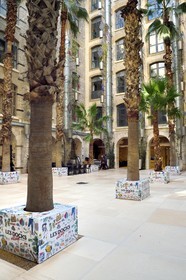 France, Bouches-du-Rhône (13), Marseille, Zone Euroméditerranée, quartier La Joliette, centre commerciel des Docks