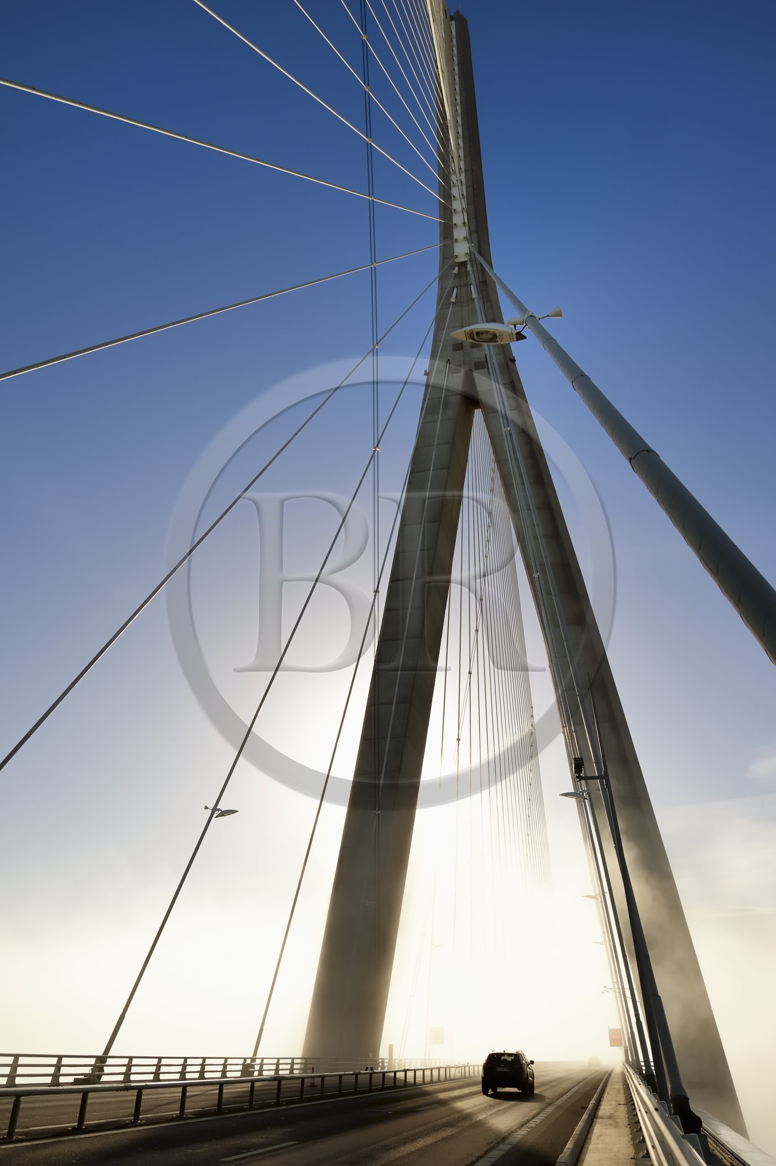 France, entre Calvados (14) et Seine-Maritime (76), le Pont de Normandie enjambe la Seine France, entre Calvados (14) et Seine-Maritime (76), le Pont de Normandie enjambe la Seine