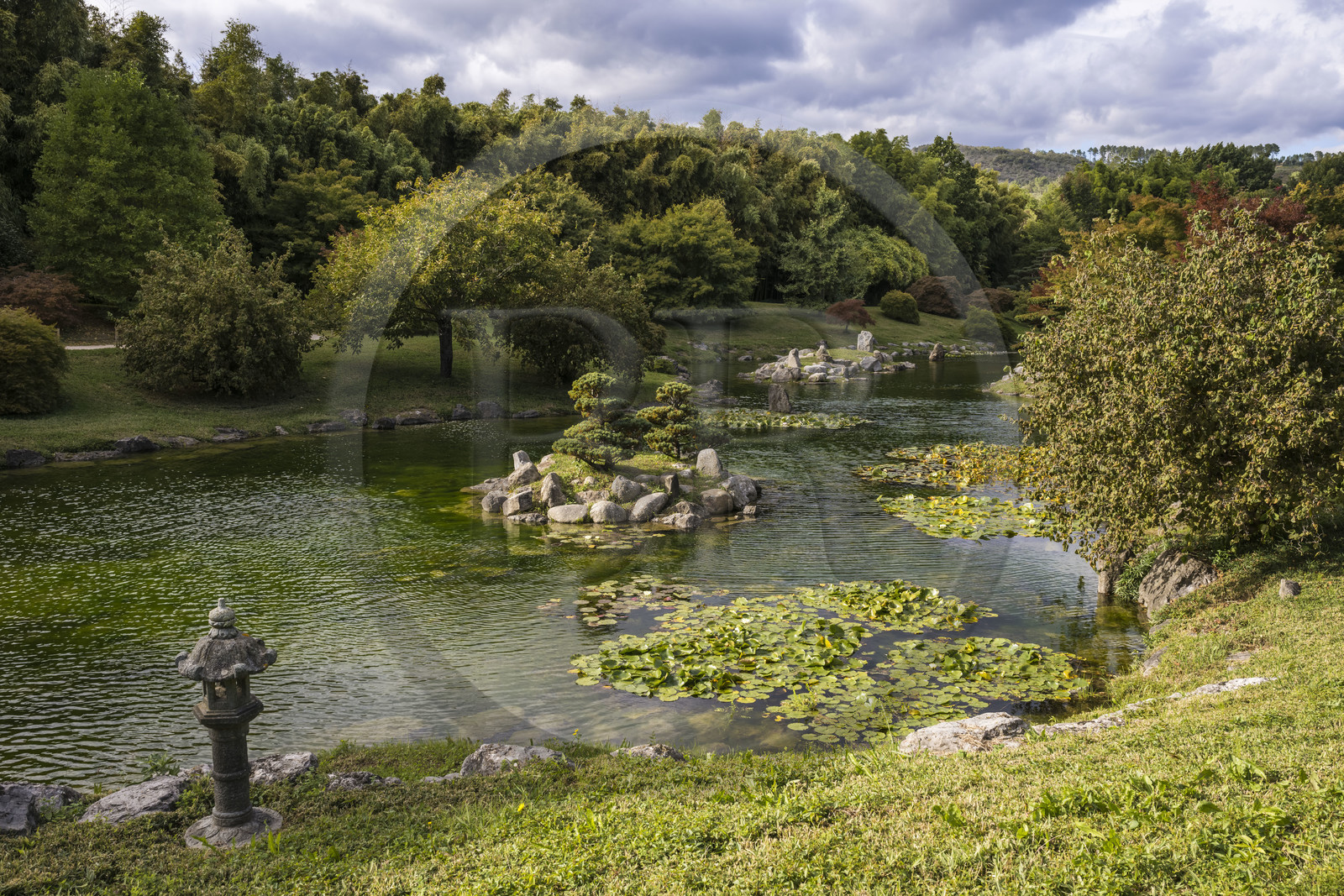 France, Gard (30), Générargues vers Anduze, Bambouseraie en Cévennes, le jardin japonais
