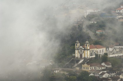 Brésil, Etat du Minas Gerais, ville de Ouro Preto, centre historique classé Patrimoine Mondial de l 'UNESCO, igreja de Santa Egenia dos Pretos (Route de l'or, Estrada Real)