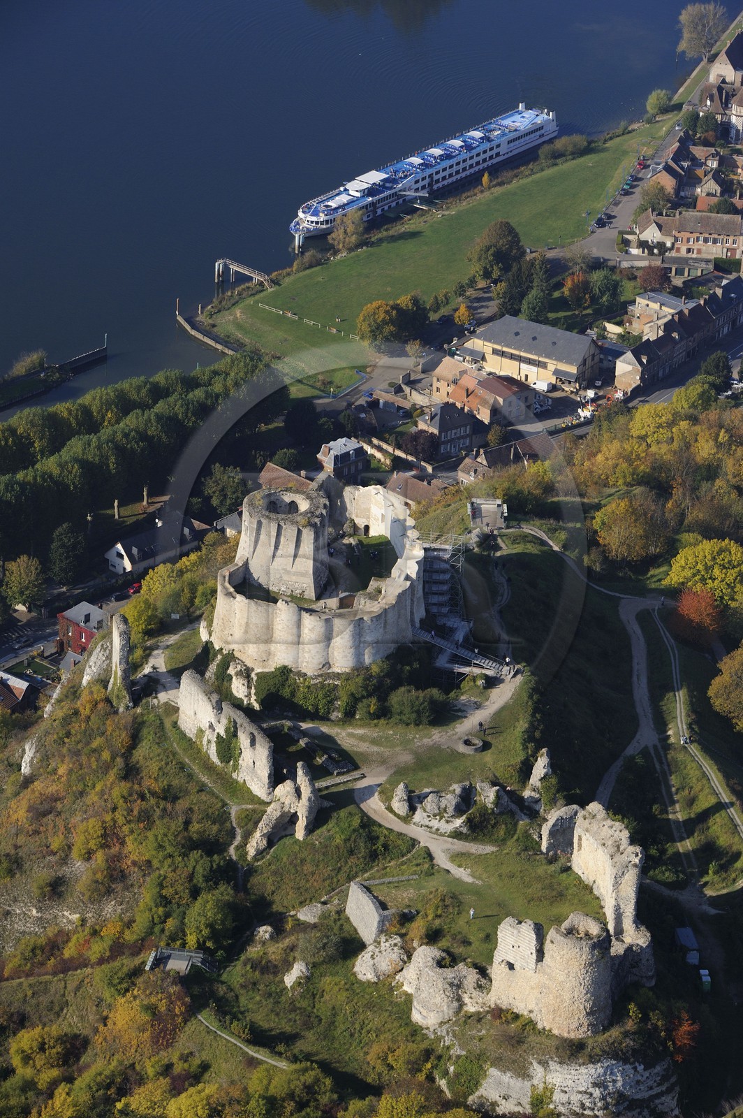 France, Eure (27), Les Andelys, Château-Gaillard, forteresse du XIIe siècle construite par Richard Coeur de Lion (vue aérienne)