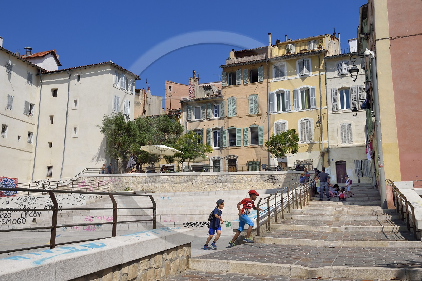 France, Bouches-du-Rhône (13), Marseille, quartier du Panier, escalier de la rue des repenties qui longe la place du refuge