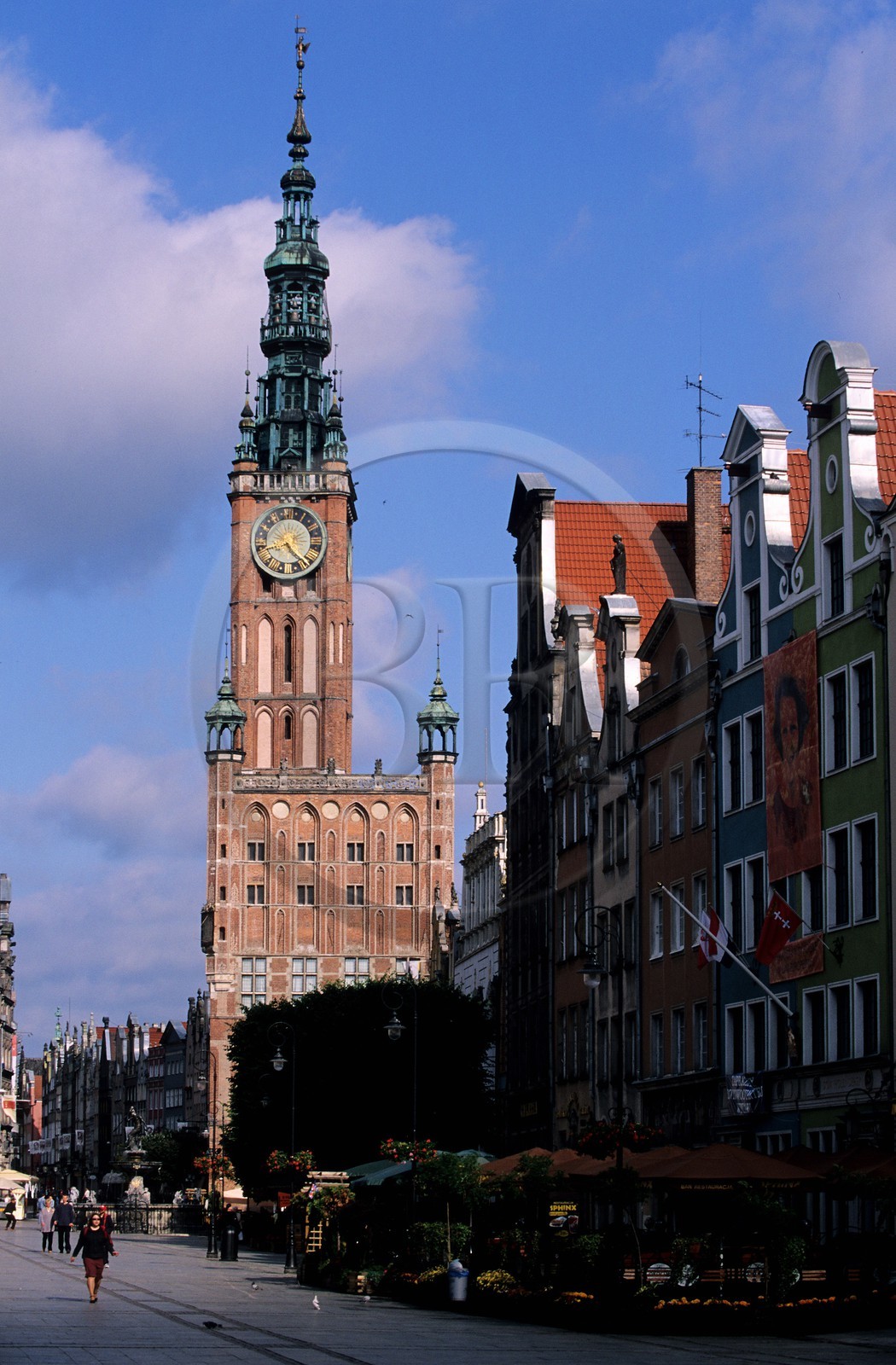 Pologne, Poméranie Orientale, Gdansk, l' Hôtel de ville (Ratusz Glownego Miasta) sur la place du Long-Marché (Dlugi Targ) dans l' artère principale