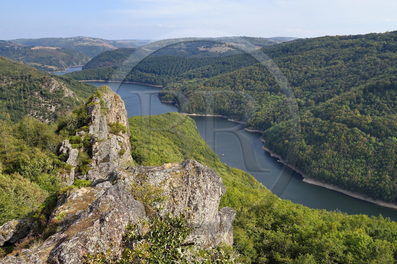France, Cantal (15), Paulhenc, les Gorges de la Truyère au Rocher de Turlande