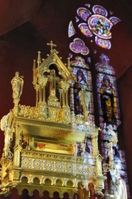 . France, Paris, ile de la Cite, Notre-Dame Cathedral, a reliquary