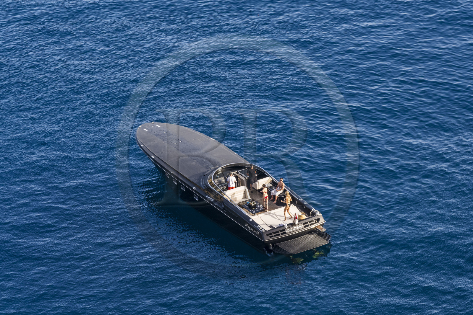 France, Alpes-Maritimes (06), Cap d'Ail, moments festifs sur un bateau offshore Magnum 60