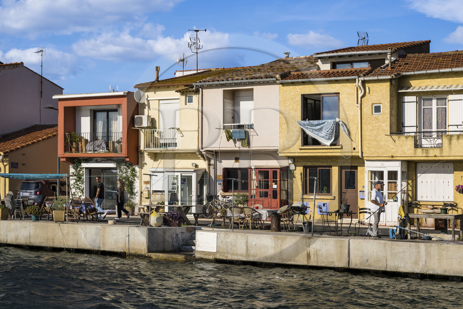 France, Hérault (34), Sète, quartier de la Pointe Courte, quartier de pecheurs sur les rives de l'étang de Thau, sortie du canal dans l'étang