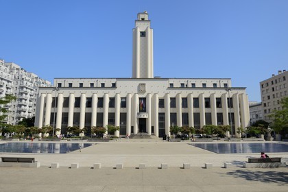 France, Rhone, Villeurbanne, architectural ensemble of the gratte-ciel (skyscrapers) built from 1927 to 1934, the city hall on the place Lazare Goujon