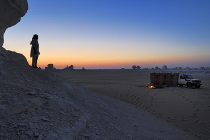 Egypt, Libyan Desert, bivouac in the White Desert North of Farafra