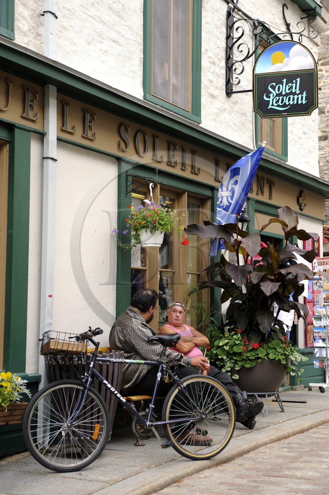 Canada, province de Québec, ville de Québec, Vieux-Québec classé Patrimoine Mondial de l'UNESCO, rue Sous-le-Fort dans la partie basse de la vieille ville