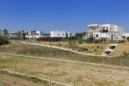 France, Hérault (34), Sète, villas contemporaines du quartier de Villeroy à coté de la plage de la Fontaine