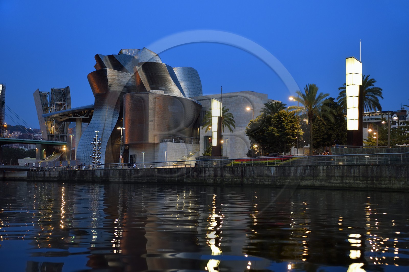 Espagne, Pays basque espagnol, Biscaye, Bilbao, le musée Guggenheim de l'architecte Frank Gehry