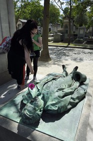 France, Paris (75), cimetière du Père-Lachaise, la tombe de Victor Noir