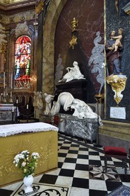 France, Meurthe et Moselle (54), Nancy, l'église Notre-Dame-de-Bonsecours-de-Nancy par l'architecte Héré qui abrite les tombeaux de Catherine Opalinska et de Stanislas Leszczynski, mausolée de Stanislas