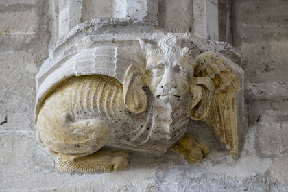 France, Vaucluse, Avignon, Palais des Papes (Palace of the Popes) listed as World heritage by UNESCO, Grand Audience Hall also Rota Tribunal, 14th century polychrome cul-de-lamp representing a fantastic animal