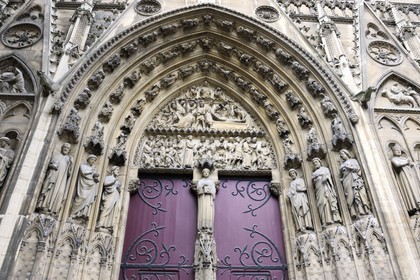 France, Paris, ile de la Cite, Notre-Dame Cathedral, south portal