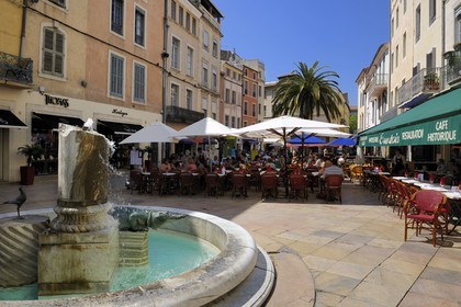 France, Gard, Nimes, crocodile fountain of the market place by Martial Raysse