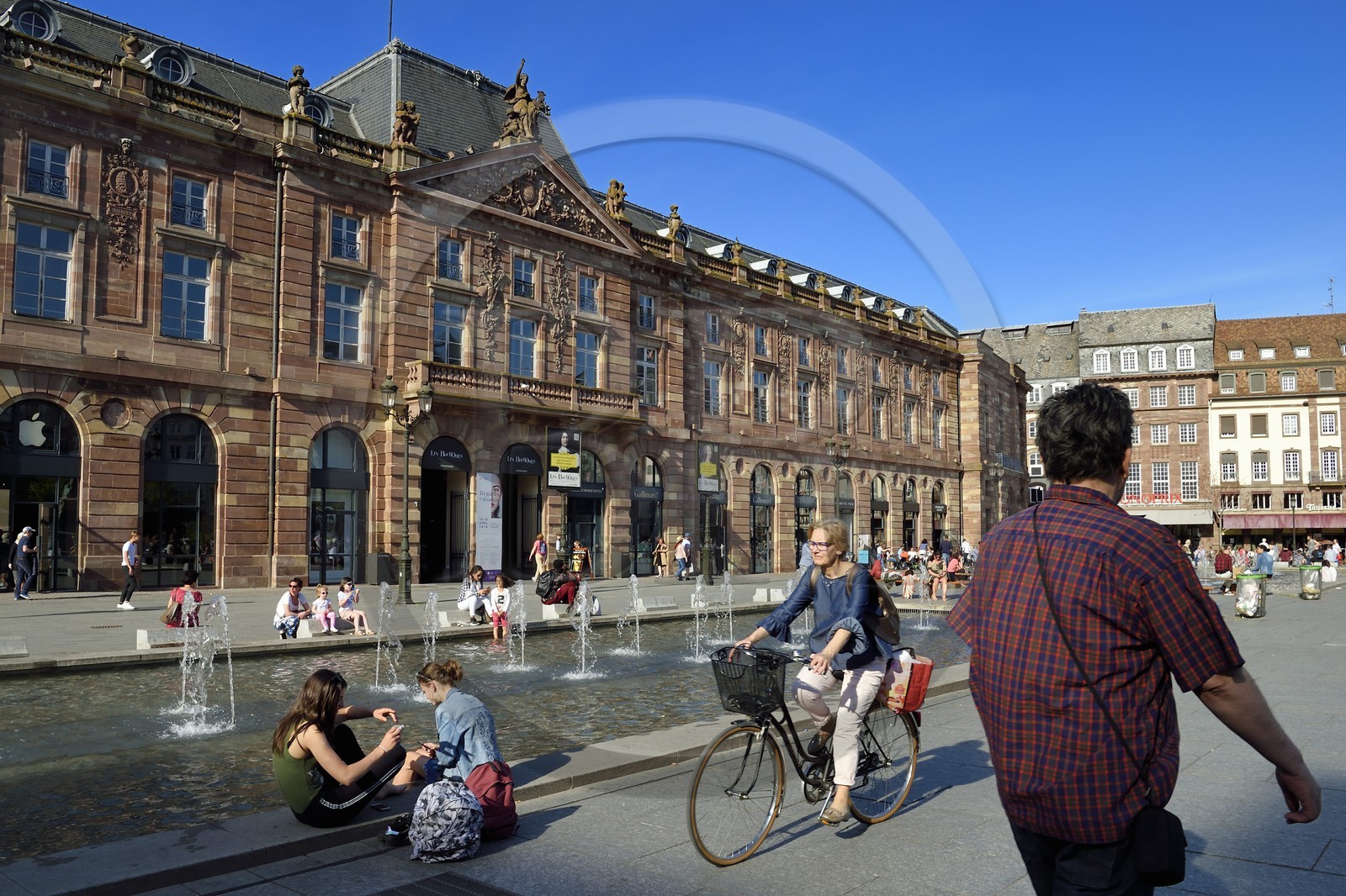 France, Bas-Rhin (67), Strasbourg, vieille ville classée au Patrimoine Mondial de l'UNESCO, place Kléber, l'Aubette