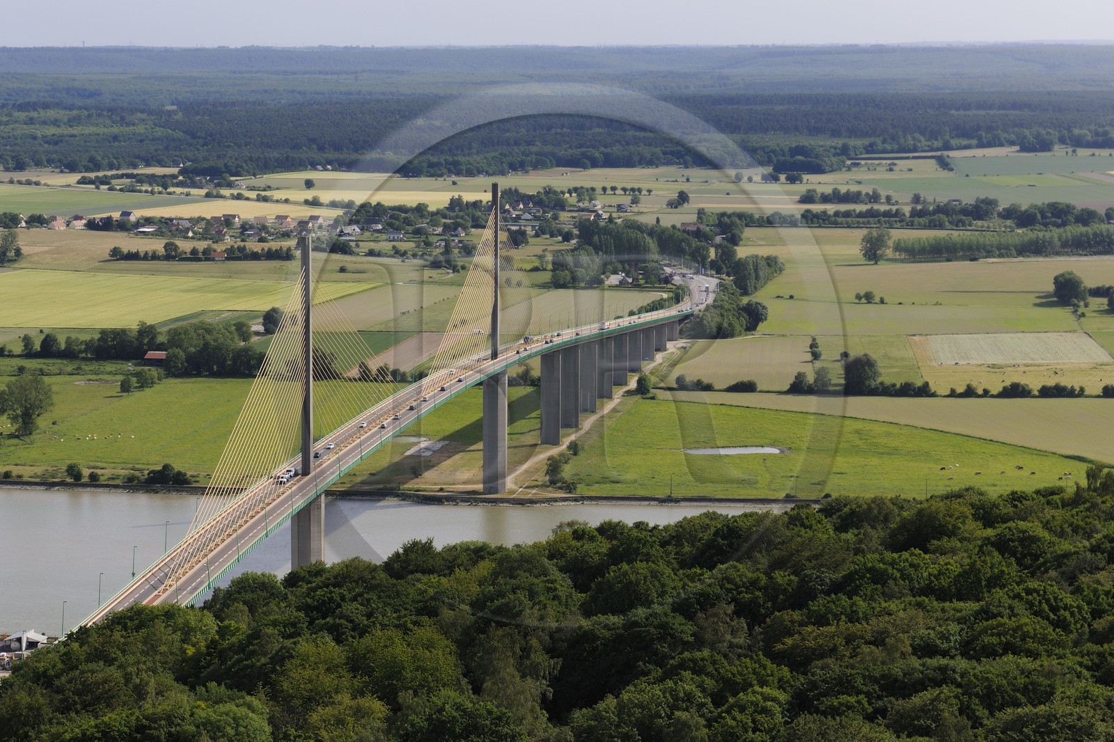 France, Seine-Maritime (76), Caudebec-en-Caux, Pont de Brotonne (vue aérienne)