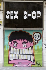 Espagne, Andalousie, Malaga, quartier Soho, barrio de las Artes (quartier des Arts), Maus street art, peinture murale de Maria Garcia dans la calle Duquesa de Parcent