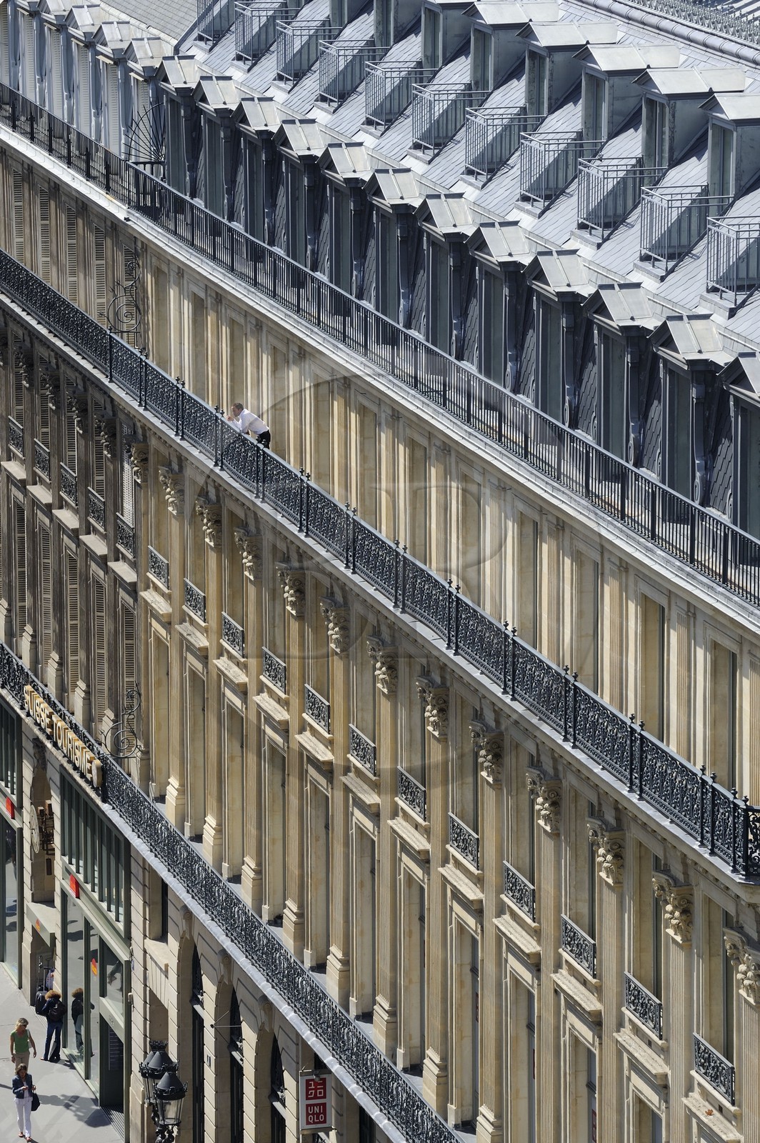 France, Paris (75),  immeubles haussmanniens de la rue Scribe