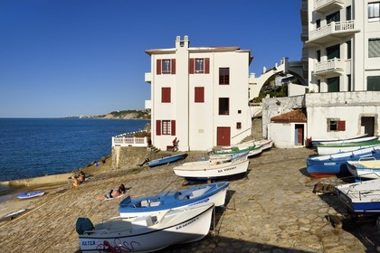 France, Pyrenees Atlantiques, Basque Country coast, Guethary, old whaling port overlooked by the former art deco Guétharia hotel built in the 1920s turned into a residence