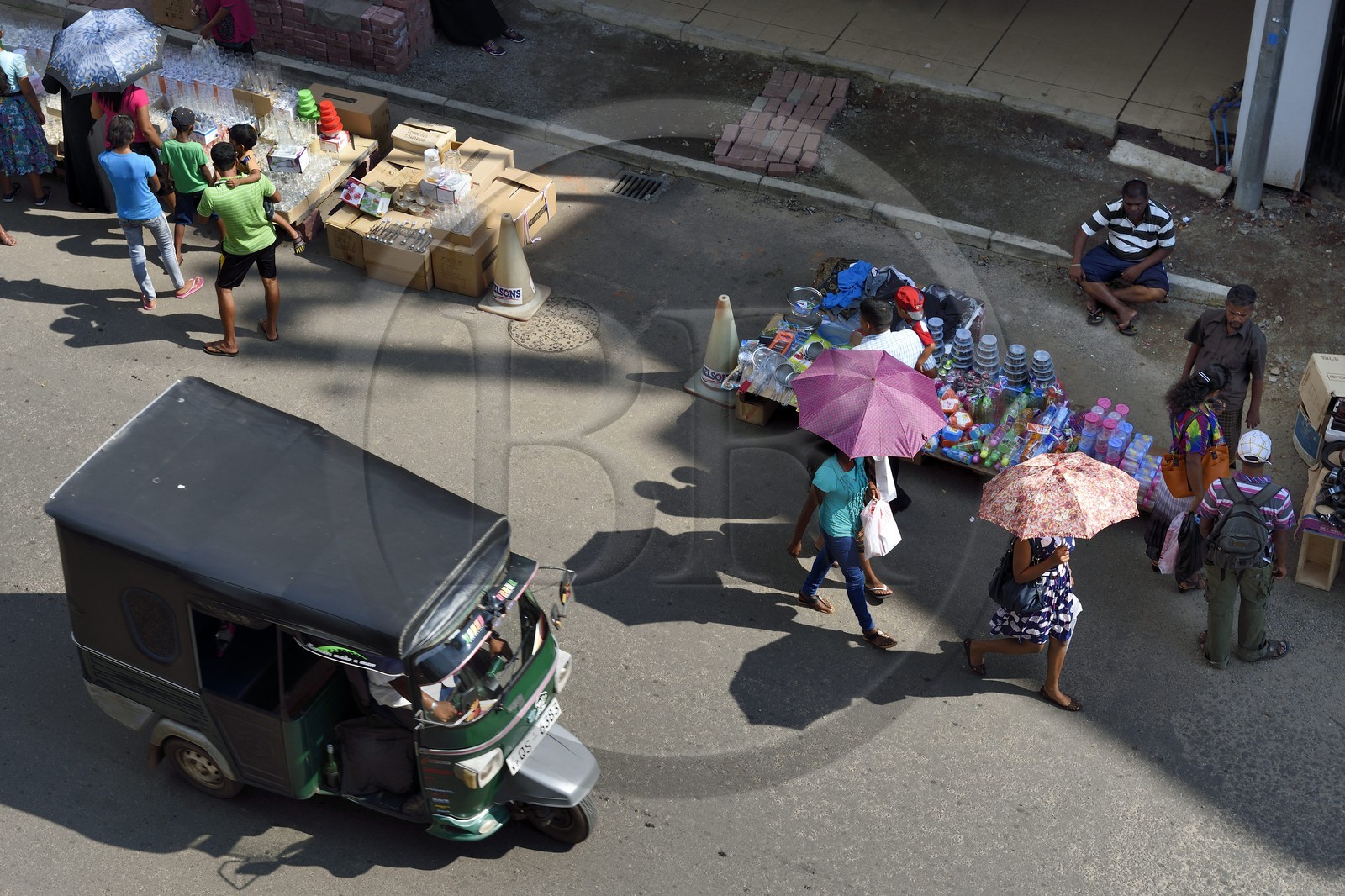 Sri Lanka, province de l'ouest, district de Colombo, Colombo, le bazar animé de Pettah dans Main street