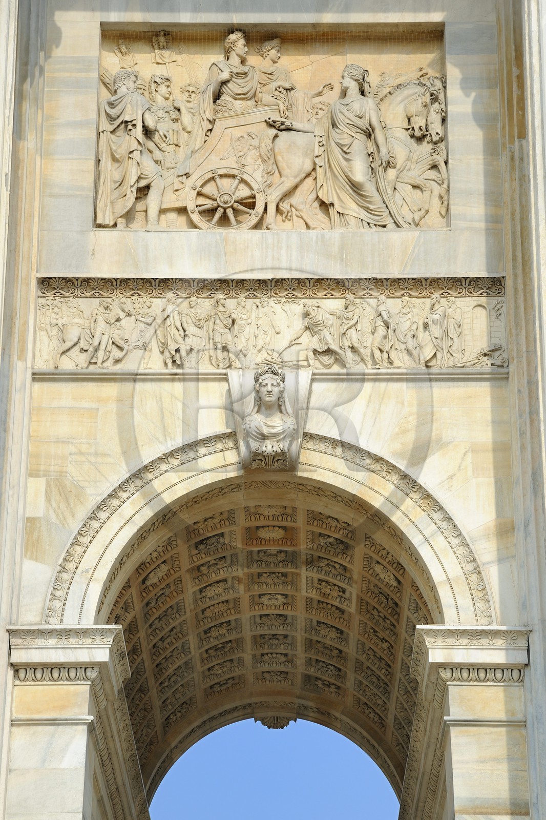 Italy, Lombardy, Milan, Simplon Gate (Porta Sempione), marked by a landmark triumphal arch called Arch of Peace (Arco della Pace) built by architect Luigi Cagnola In 1807 under the Napoleonic rule