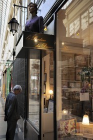 France, Paris (75), Passage Verdeau, magasin Au Bonheur des Dames