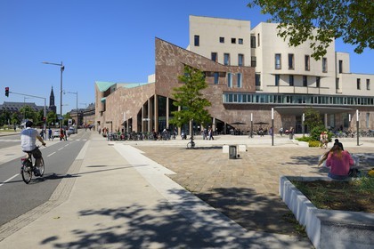France, Bas-Rhin (67), aménagement du port du Rhin et reconversion du môle du Bassin d’Austerlitz, la Cité de la musique