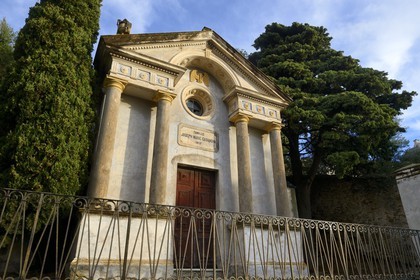 France, Haute Corse, Cap Corse, Rogliano municipality, village of Bettolacce (Bettulace), richly decorated tomb of Corsican American