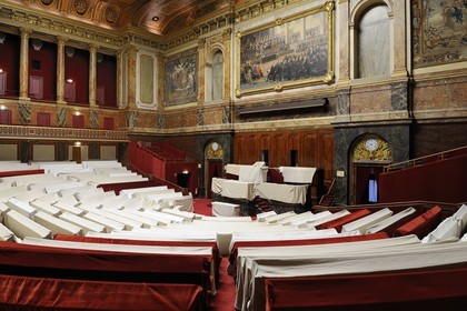 France, Yvelines (78), château de Versailles, classé Patrimoine Mondial de l'UNESCO, aile du Midi, hémicycle du congrès du parlement