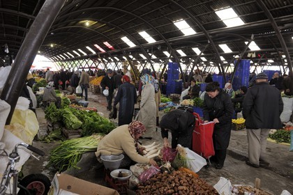 Turquie, Anatolie Centrale, province de Nevsehir, Cappadoce classée Patrimoine Mondial de l'UNESCO, marché d' Avanos
