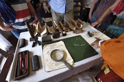 Gabon, Province du Moyen-Ogooué, Lambaréné, l'ancien Hopital Albert Schweitzer devenu musée, le bureau privé d'Albert Schweitzer tel qu'il était le jour de son décès