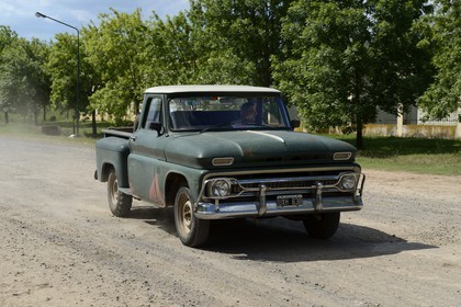 Argentine, province de Buenos Aires, San Antonio de Areco, vieux pick-up de Chevrolet