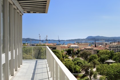 France, Var, Toulon, quartier Chalucet,  the Camondo Méditerranée School (Interior Architecture and Design) in the House of Creativity overlooking the Jardin Alexandre 1er and the port in the background