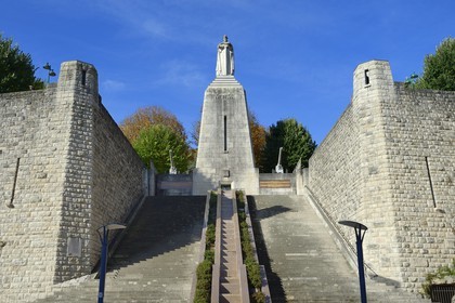 France, Meuse, Verdun, Monument a la Victoire (Monument to the Victory ) of architect Leon Chesnay, Memorial Crypt in which files are kept soldiers holding the Medal of Verdun, frank warrior statue atop