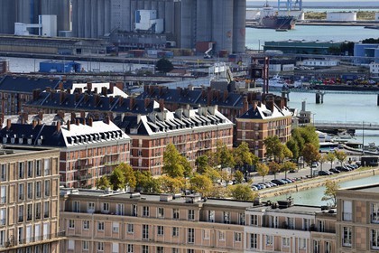 France, Seine Maritime, Le Havre, Saint-François district also called Breton district, and the commercial port in the background