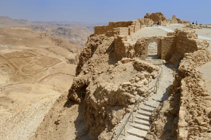 Israel, désert du Neguev, forteresse de Massada, classée Patrimoine Mondial de l'UNESCO, la porte byzantine occidentale