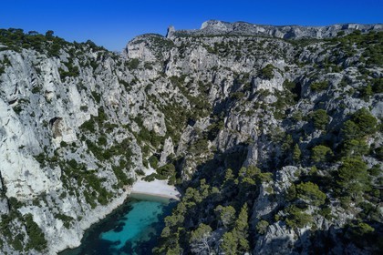 France, Bouches du Rhone, Marseille, National Park of the Calanques, Calanque En Vau (cove) and its beach (request for authorization necessary before publication)