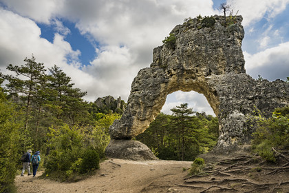 France, Aveyron (12), Causses et les Cévennes, paysage culturel de l'agro-pastoralisme méditerranéen, classés Patrimoine Mondial de l'UNESCO, Causse Noir, La Roque-Sainte-Marguerite, chaos de Montpellier-le-Vieux, la Cité de Pierres, rocher nommé Porte de Mycènes