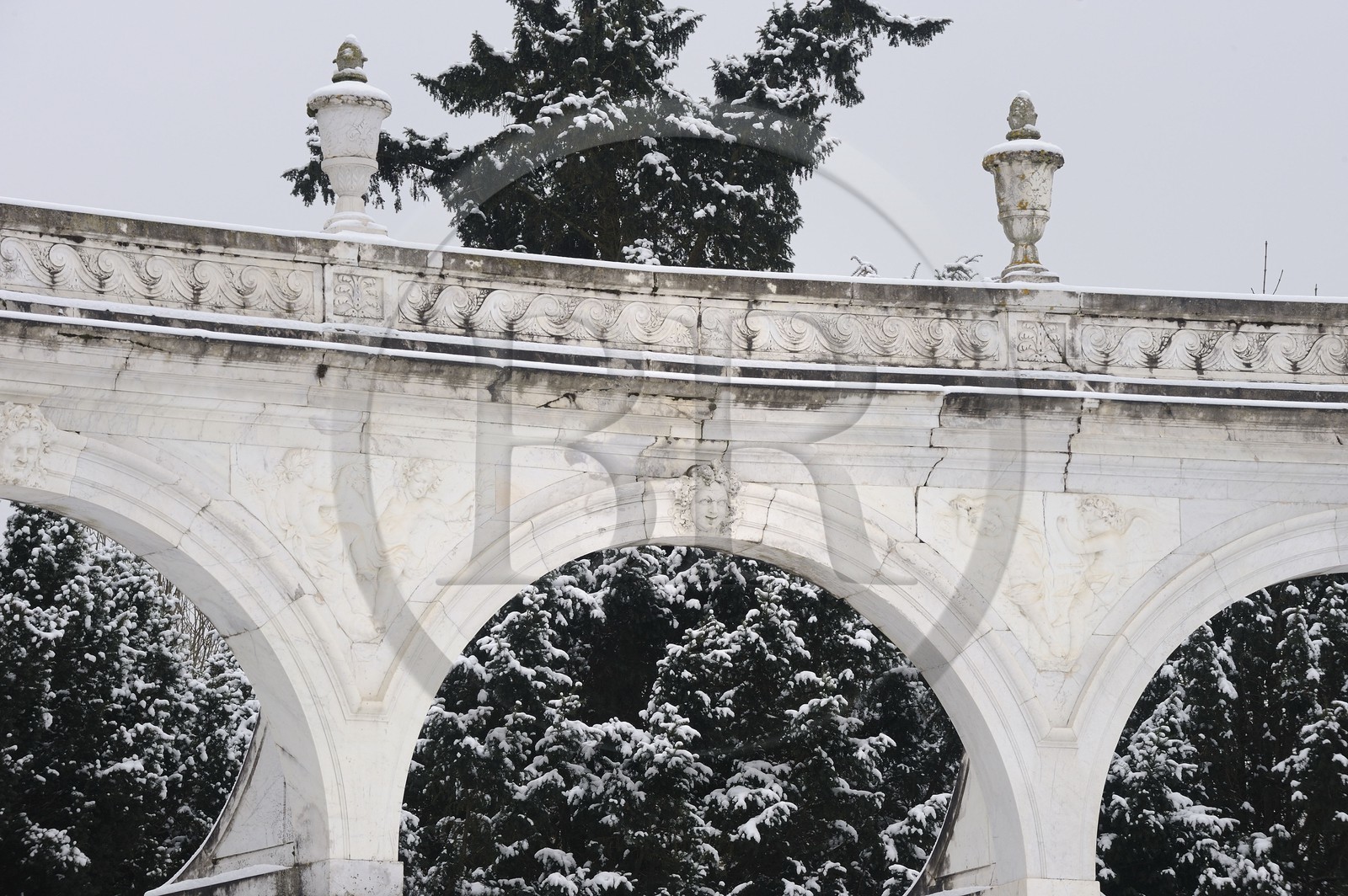 France, Yvelines (78), parc du château de Versailles, classé Patrimoine Mondial de l'UNESCO, Bosquet de la Colonade, péristyle circulaire de Mansart
