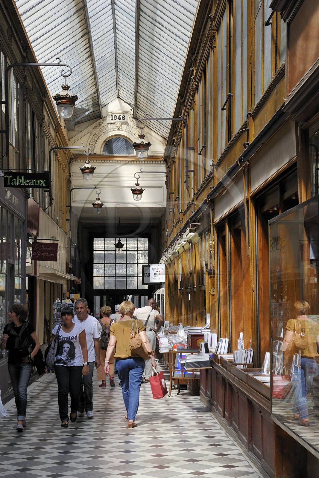 France, Paris (75), Passage Jouffroy, les etals de la Librairie Paul Vulin
